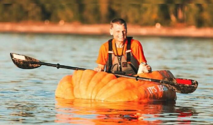 pumpkin boat