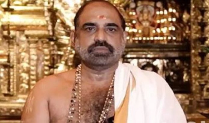 kerala poojari
